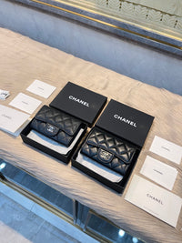 Classic Flap Card Holder