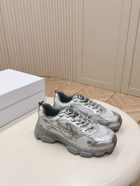Wmns Chrono Sneakers
