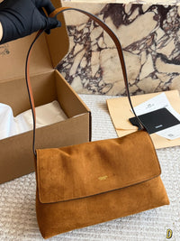 Chelsea Shoulder Bag