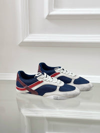 Gymnasium Sneakers
