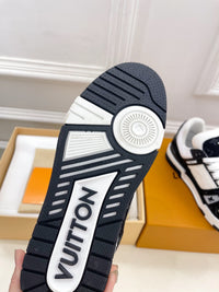 Logo Trainers