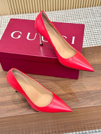 Bombshell Pumps