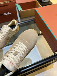 Fast Walk Sneakers