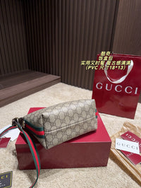 Lady Lunetta Small Shoulder Bag