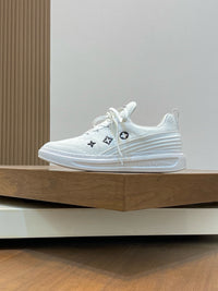 Skate Sneakers