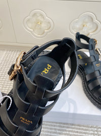 Monolith Fisherman Sandals