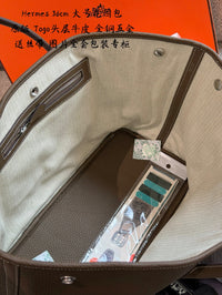Garden Party 36