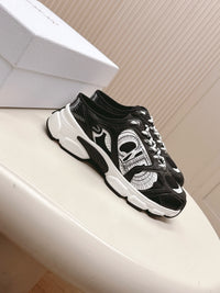 Wmns Chrono Sneakers