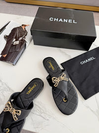 Bow Thong Sandals