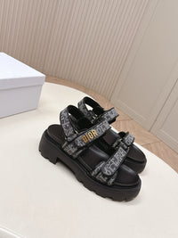Dioract Platform Sandals
