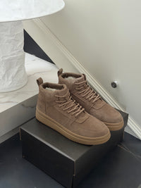 26S Highland Hi Heritage Sneakers