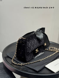 Classic Flap Bag Velvet