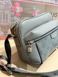 Outdoor Messenger Bag