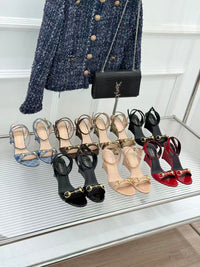 Donna Wedge Sandals