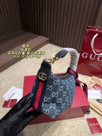Lady Lunetta Small Shoulder Bag
