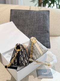 Montaigne Pouch Bag