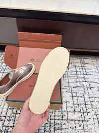 Nantucket Walk Sneakers