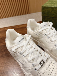 Jones Sneakers