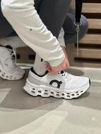 On Cloudmonster 3