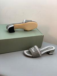 Dway Slides