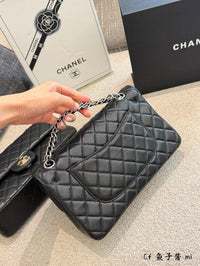 Medium Flap Bag