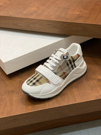 Vintage Check Runner Sneakers