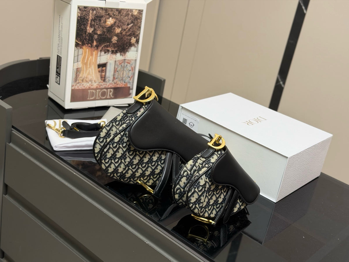 Oblique Saddle Bag