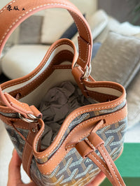 Petit Flot Mini Bucket Bag