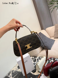 Triomphe Lola Bag