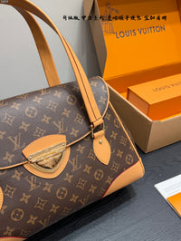 Beverly Tote