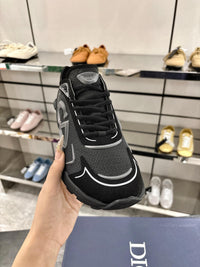 B30 Sneakers