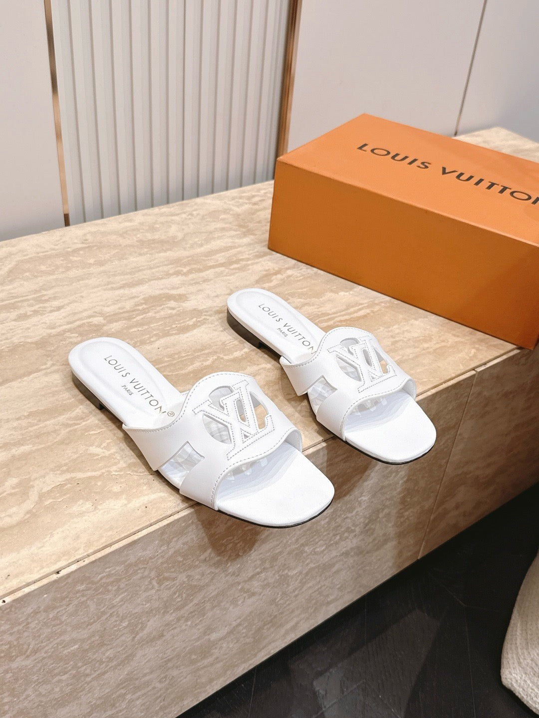 Isola Flat Mules