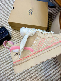 Lowmel Sneakers