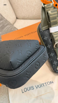 Avenue Slingbag