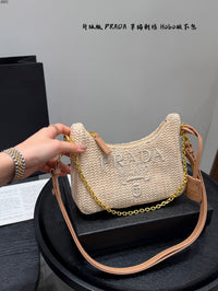 Re-Edition Crochet Shoulder Bag