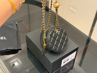 Round Clutch with Chain