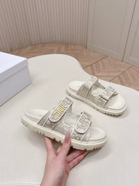 Dioract Sandals