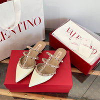 Garavani Rockstud Flat Mules