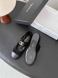 26B Mary Jane Ballet Flats