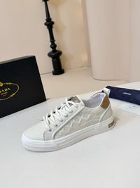 Low Top Sneakers