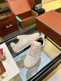 Fast Walk Sneakers