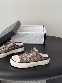 26C Trainers