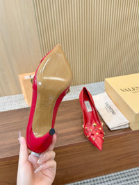 Garavani Studdy Pumps