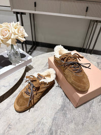 Gymnasium Suede Sneakers