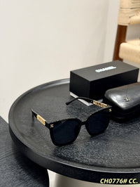 5559 Rectangle Logo Sunglasses