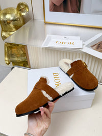 Médaillon Buckle Mules