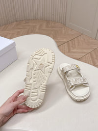 Dioract Sandals