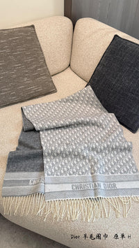 Oblique Scarf