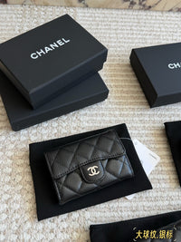 Classic Flap Card Holder
