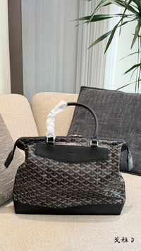 Bellechasse Biaude Bag
